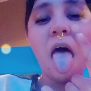 Meet your Posher, Carola